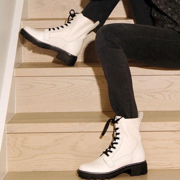 RAG & BONE Sz 8.5/39 Shiloh Combat Boot Antique White Ankle Trend